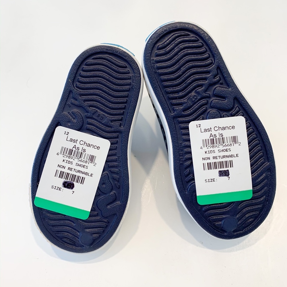 BRAND NEW Native size 7